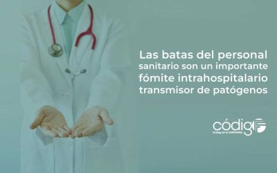 Las batas del personal sanitario son un importante fómite intrahospitalario transmisor de patógenos